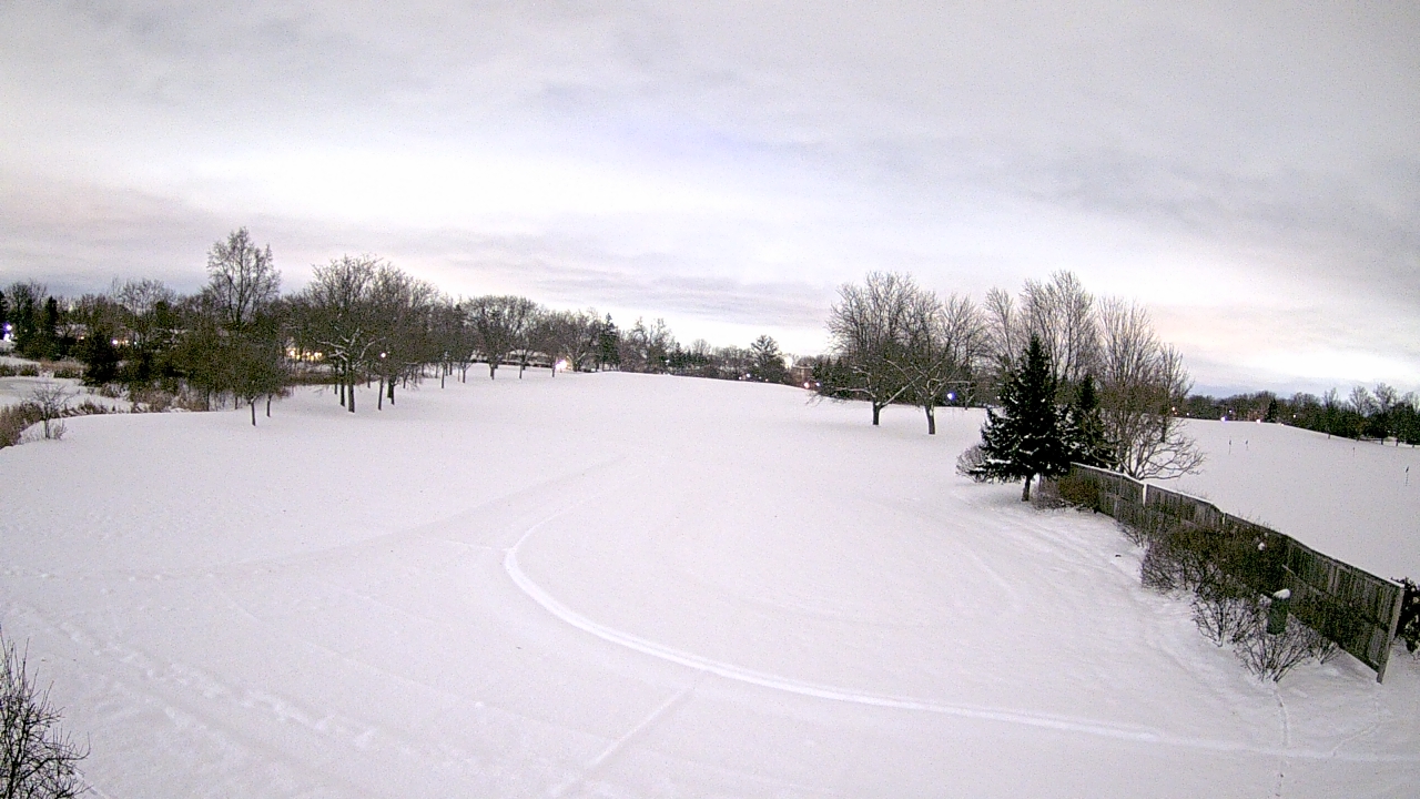 Thumbnail for current weather camera view from Village Links of Glen Ellyn in Glen Ellyn, Illinois