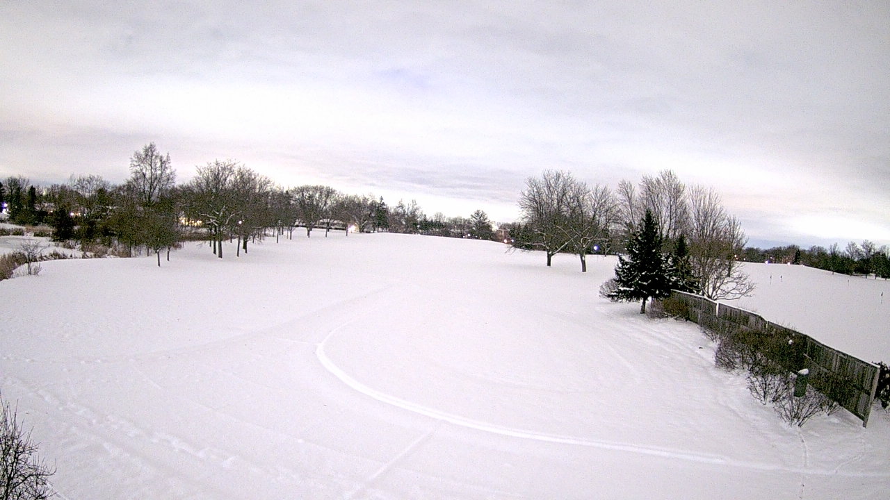Thumbnail for current weather camera view from Village Links of Glen Ellyn in Glen Ellyn, Illinois