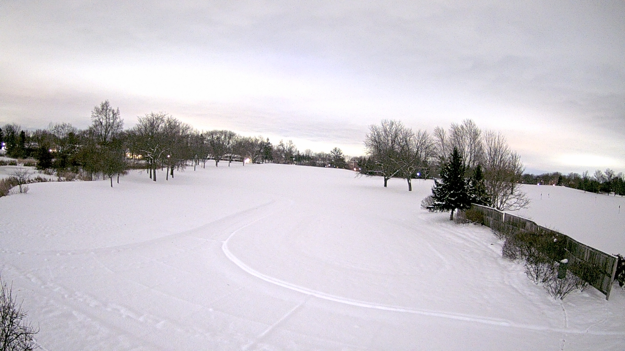 Thumbnail for current weather camera view from Village Links of Glen Ellyn in Glen Ellyn, Illinois