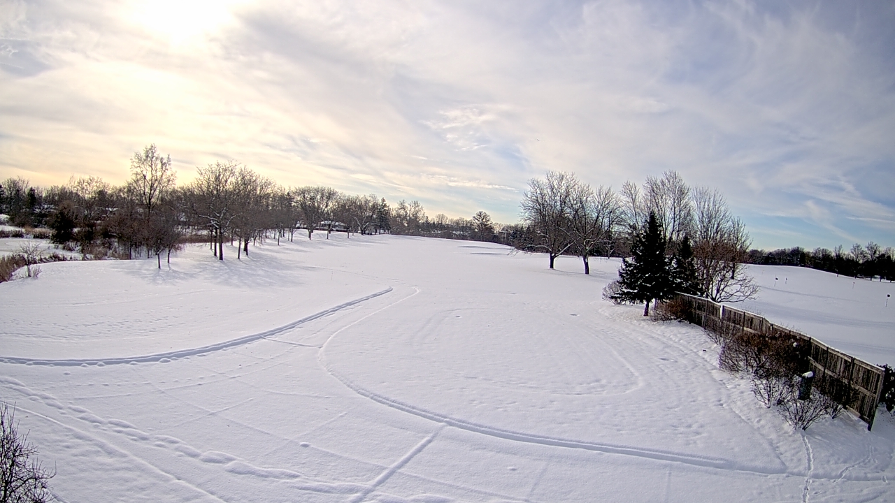 Thumbnail for current weather camera view from Village Links of Glen Ellyn in Glen Ellyn, Illinois