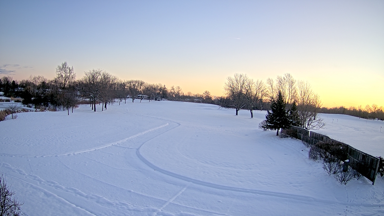 Thumbnail for current weather camera view from Village Links of Glen Ellyn in Glen Ellyn, Illinois