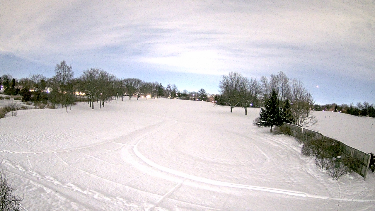 Thumbnail for current weather camera view from Village Links of Glen Ellyn in Glen Ellyn, Illinois