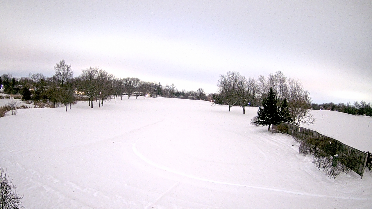 Thumbnail for current weather camera view from Village Links of Glen Ellyn in Glen Ellyn, Illinois