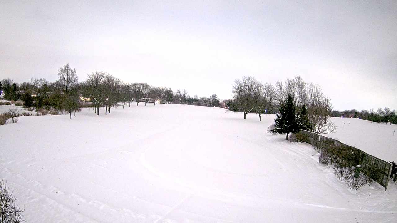 Thumbnail for current weather camera view from Village Links of Glen Ellyn in Glen Ellyn, Illinois