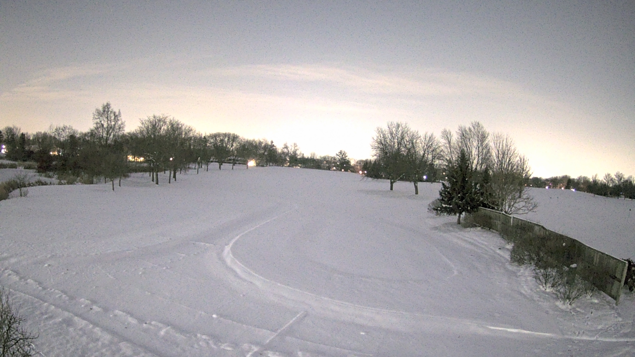 Thumbnail for current weather camera view from Village Links of Glen Ellyn in Glen Ellyn, Illinois