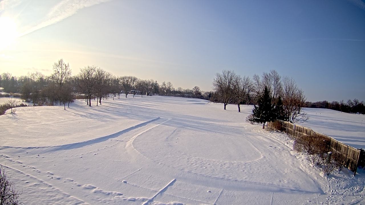 Thumbnail for current weather camera view from Village Links of Glen Ellyn in Glen Ellyn, Illinois
