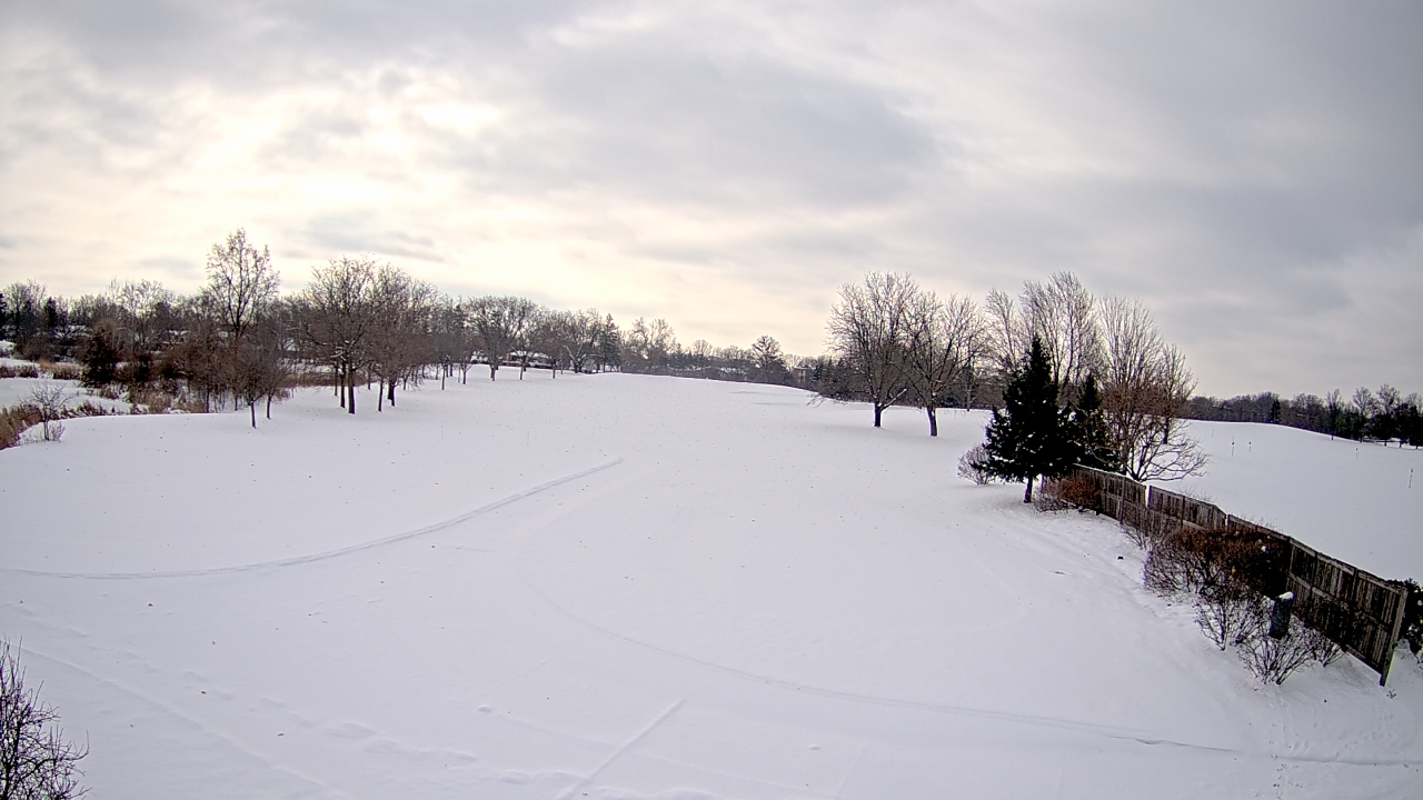 Thumbnail for current weather camera view from Village Links of Glen Ellyn in Glen Ellyn, Illinois