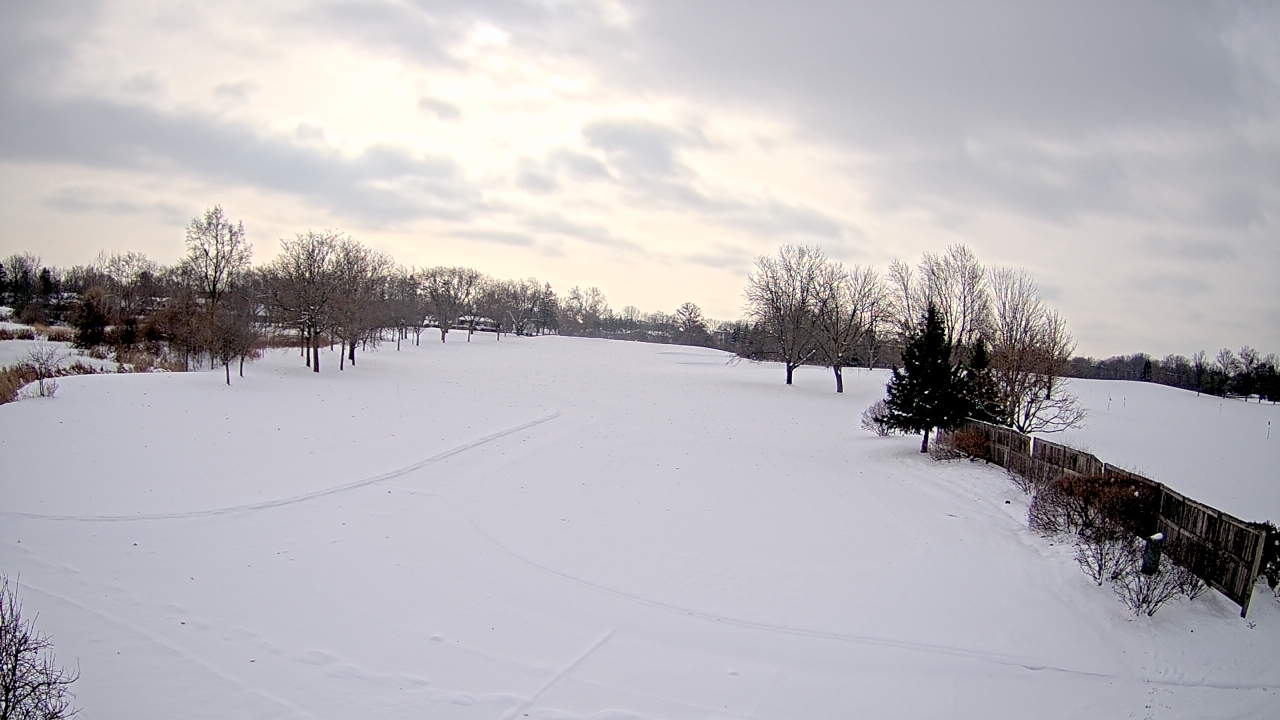 Thumbnail for current weather camera view from Village Links of Glen Ellyn in Glen Ellyn, Illinois