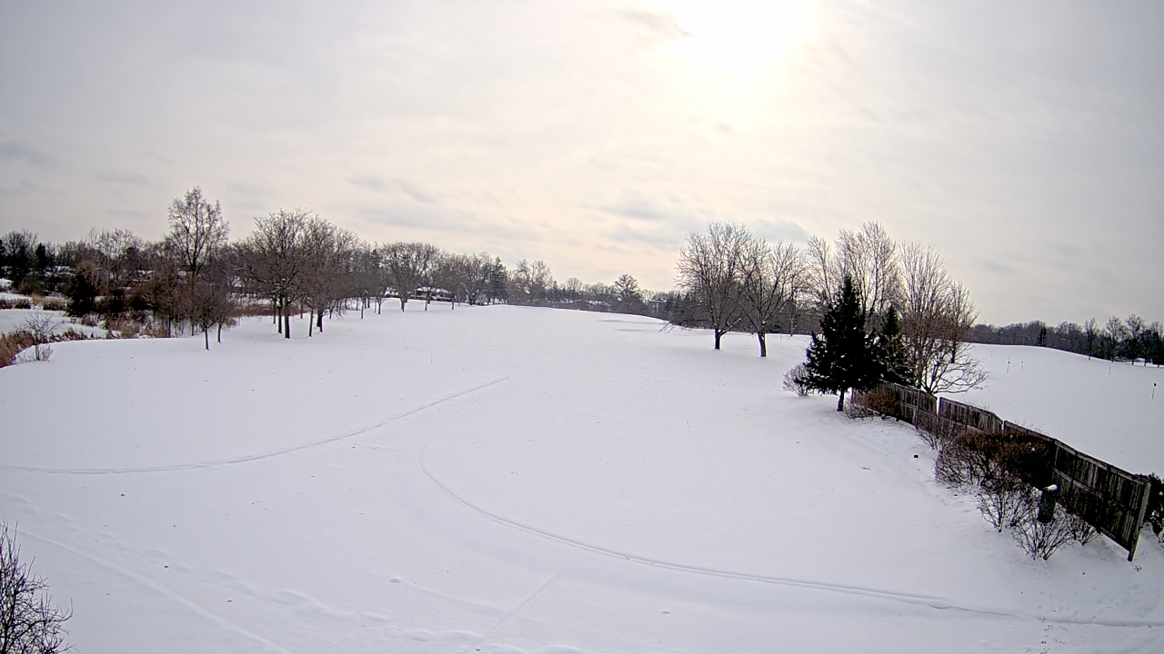 Thumbnail for current weather camera view from Village Links of Glen Ellyn in Glen Ellyn, Illinois