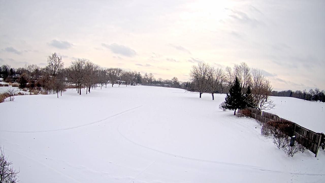 Thumbnail for current weather camera view from Village Links of Glen Ellyn in Glen Ellyn, Illinois