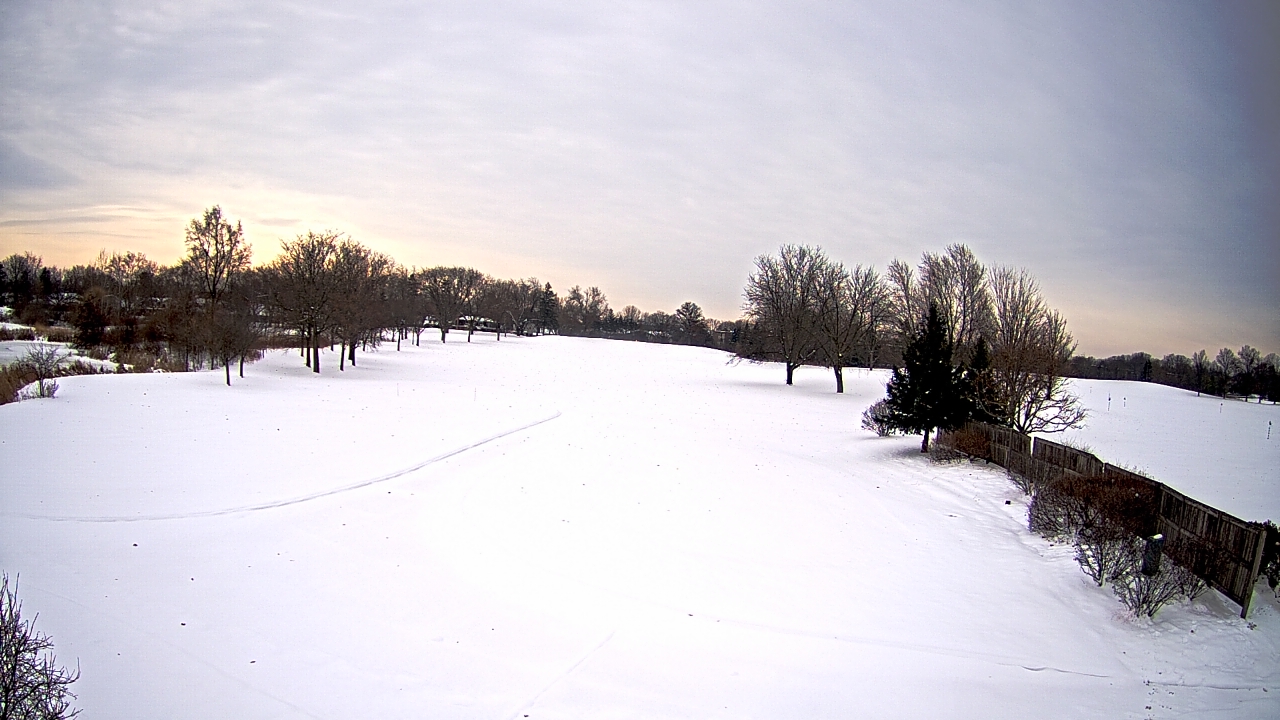 Thumbnail for current weather camera view from Village Links of Glen Ellyn in Glen Ellyn, Illinois