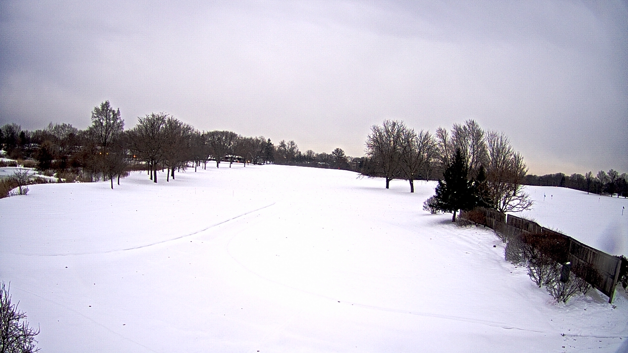 Thumbnail for current weather camera view from Village Links of Glen Ellyn in Glen Ellyn, Illinois