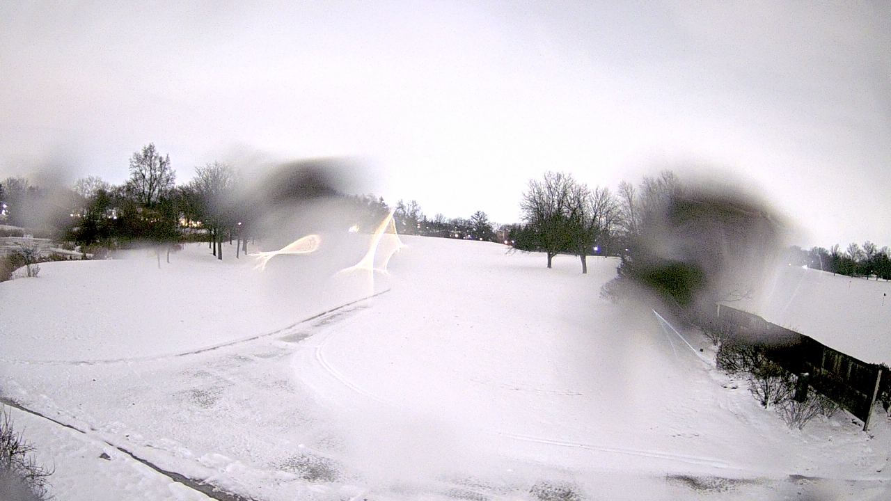 Thumbnail for current weather camera view from Village Links of Glen Ellyn in Glen Ellyn, Illinois