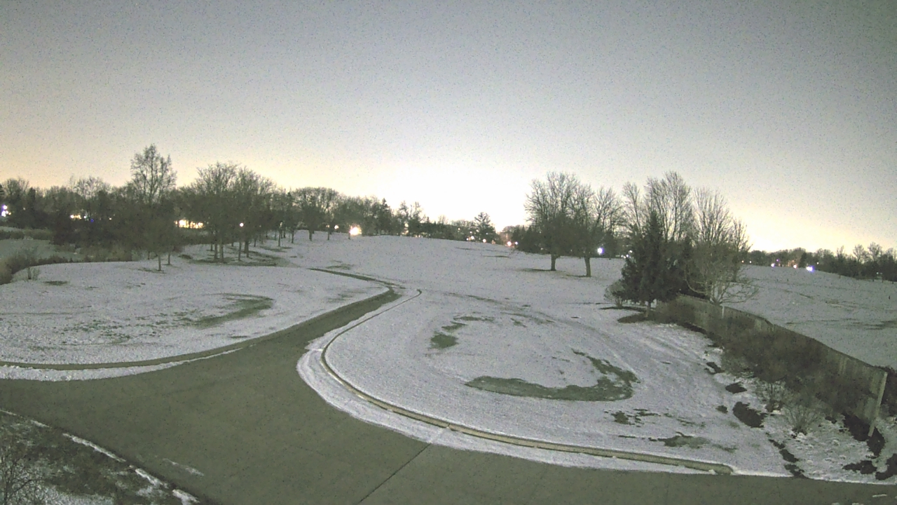 Thumbnail for current weather camera view from Village Links of Glen Ellyn in Glen Ellyn, Illinois