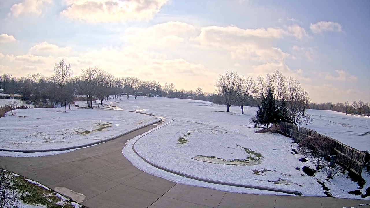 Thumbnail for current weather camera view from Village Links of Glen Ellyn in Glen Ellyn, Illinois