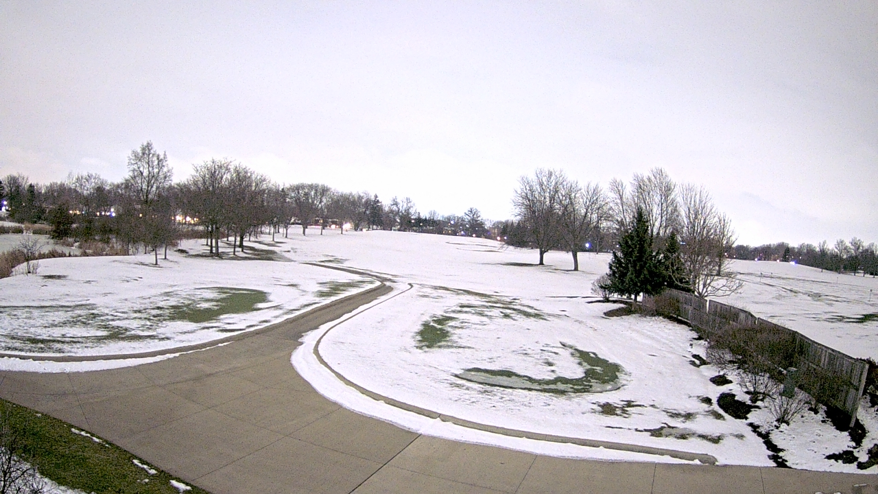 Thumbnail for current weather camera view from Village Links of Glen Ellyn in Glen Ellyn, Illinois