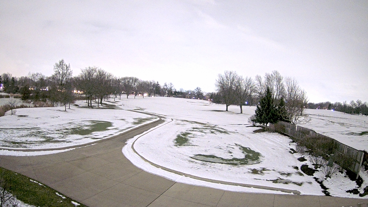 Thumbnail for current weather camera view from Village Links of Glen Ellyn in Glen Ellyn, Illinois