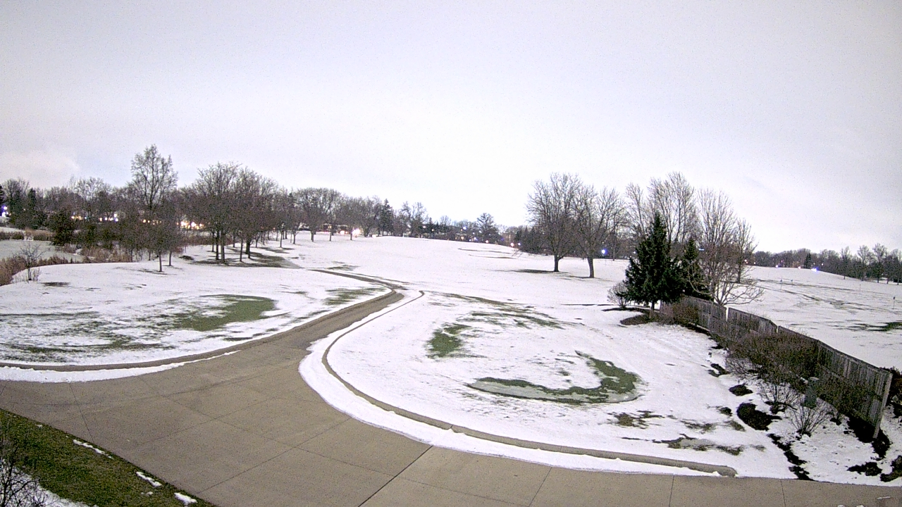 Thumbnail for current weather camera view from Village Links of Glen Ellyn in Glen Ellyn, Illinois