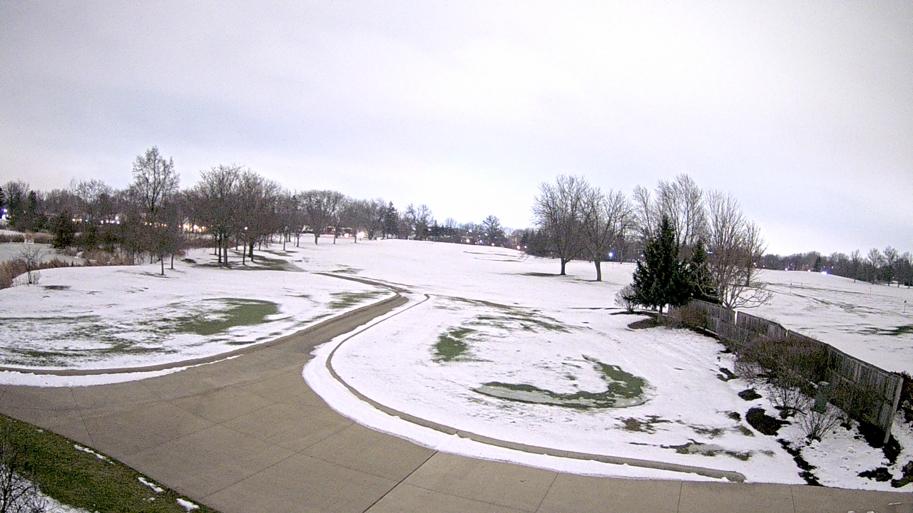 Thumbnail for current weather camera view from Village Links of Glen Ellyn in Glen Ellyn, Illinois