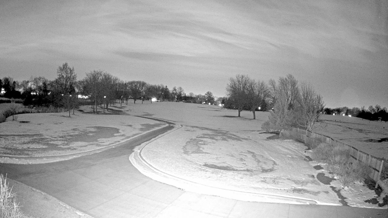 Thumbnail for current weather camera view from Village Links of Glen Ellyn in Glen Ellyn, Illinois
