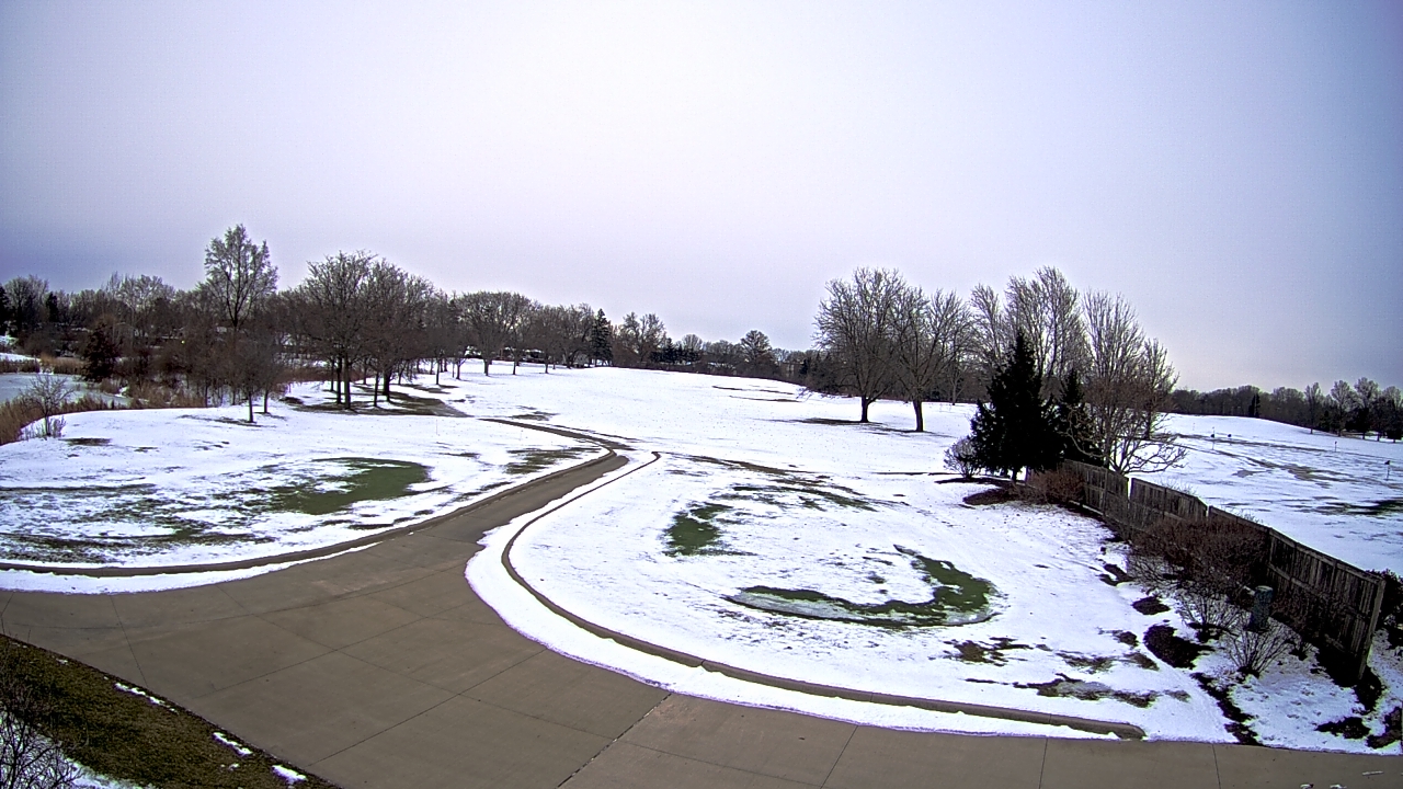 Thumbnail for current weather camera view from Village Links of Glen Ellyn in Glen Ellyn, Illinois