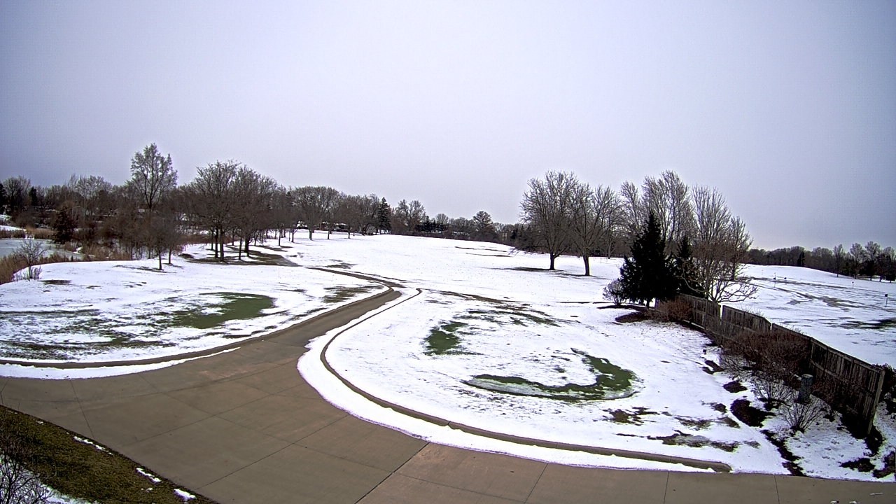 Thumbnail for current weather camera view from Village Links of Glen Ellyn in Glen Ellyn, Illinois
