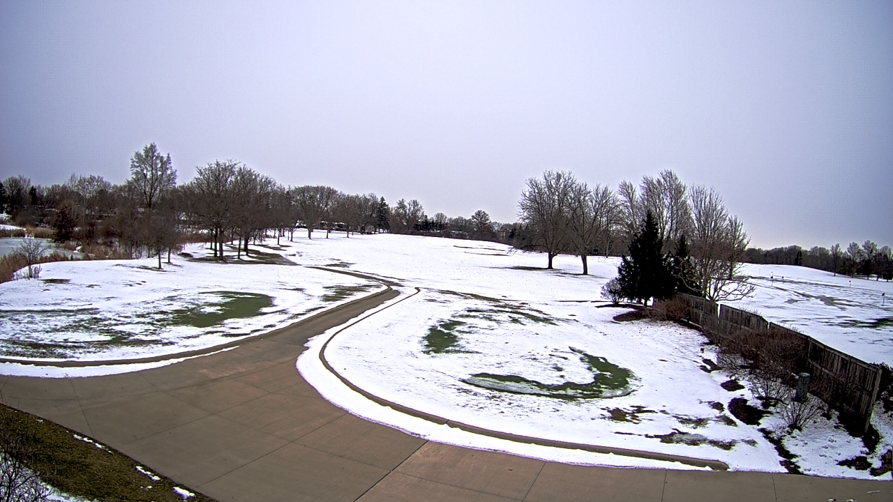 Thumbnail for current weather camera view from Village Links of Glen Ellyn in Glen Ellyn, Illinois