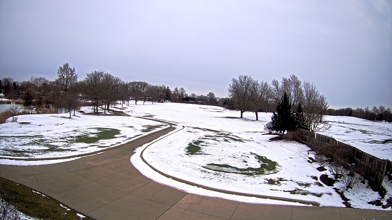 Thumbnail for current weather camera view from Village Links of Glen Ellyn in Glen Ellyn, Illinois