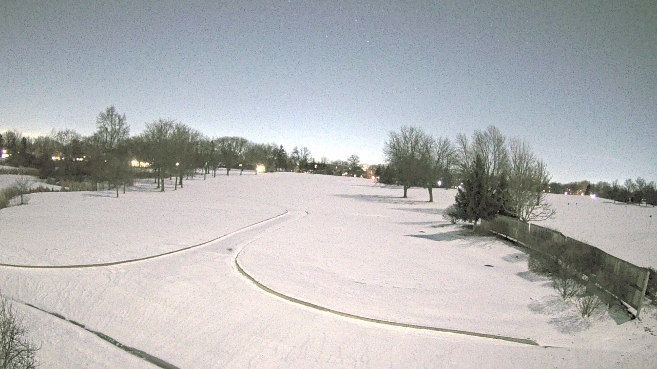 Thumbnail for current weather camera view from Village Links of Glen Ellyn in Glen Ellyn, Illinois