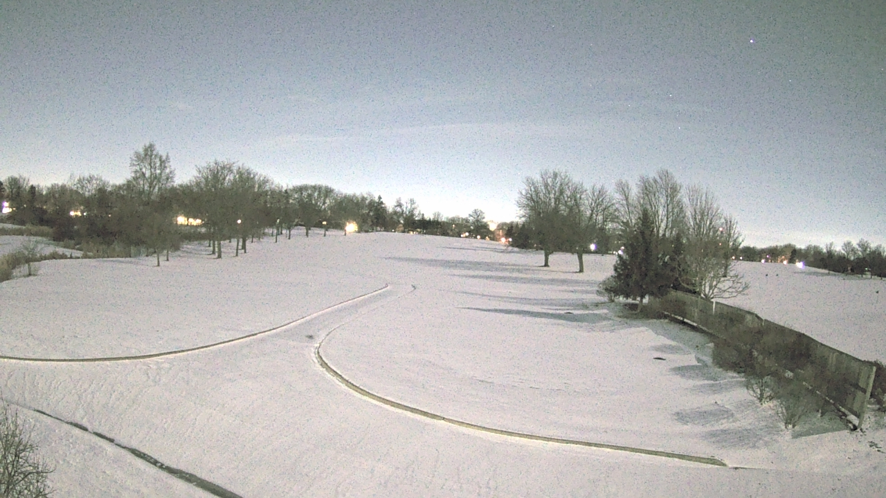 Thumbnail for current weather camera view from Village Links of Glen Ellyn in Glen Ellyn, Illinois