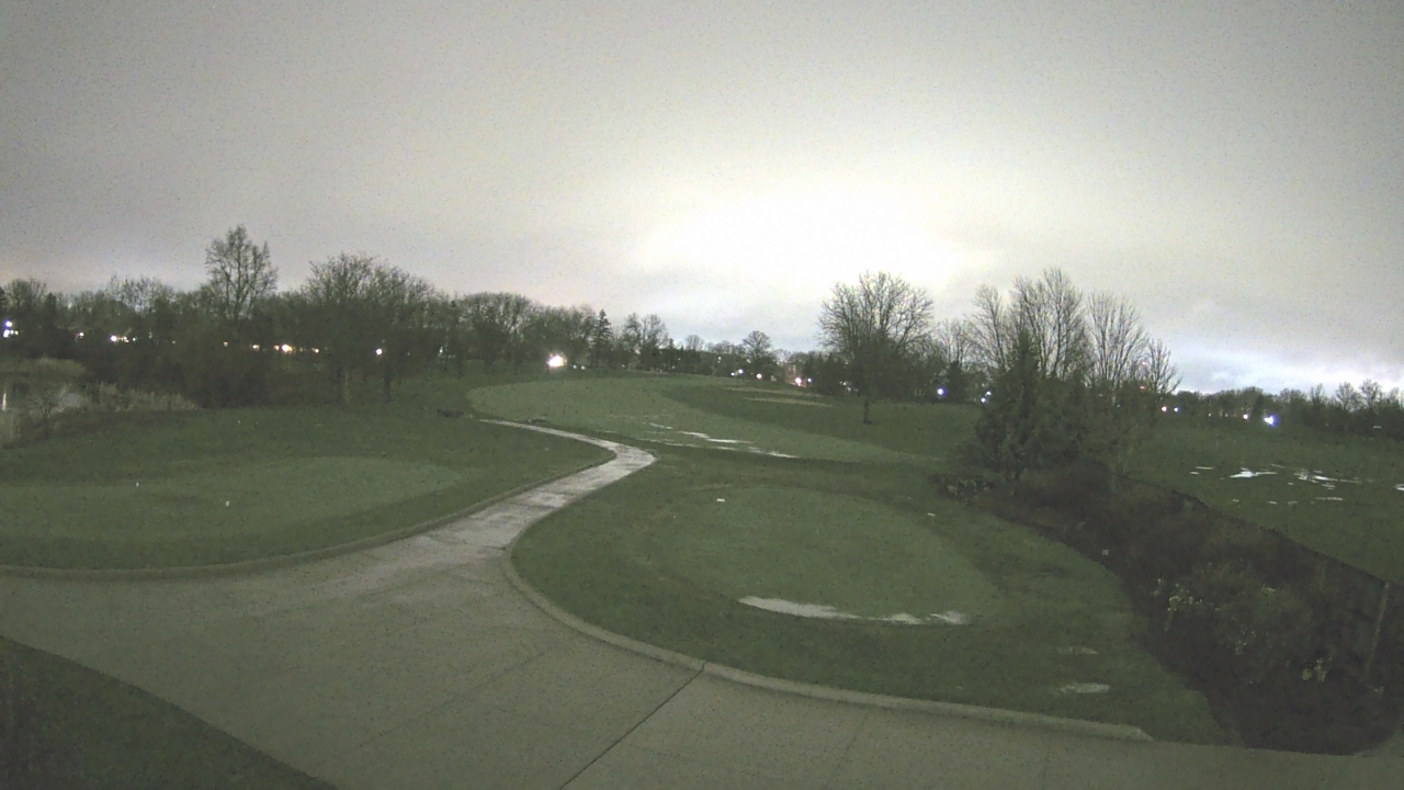 Thumbnail for current weather camera view from Village Links of Glen Ellyn in Glen Ellyn, Illinois