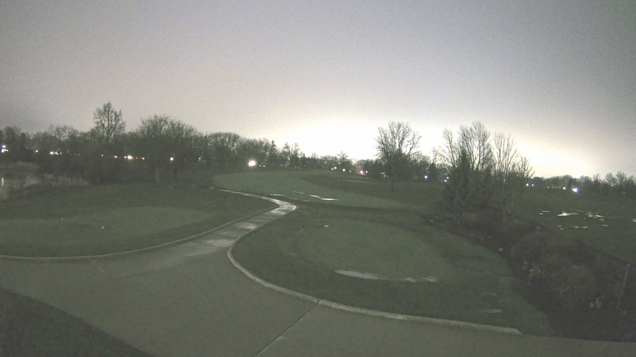 Thumbnail for current weather camera view from Village Links of Glen Ellyn in Glen Ellyn, Illinois