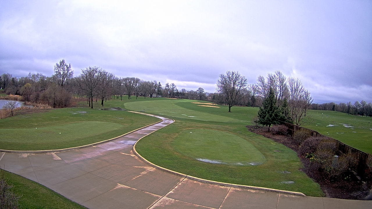 Thumbnail for current weather camera view from Village Links of Glen Ellyn in Glen Ellyn, Illinois