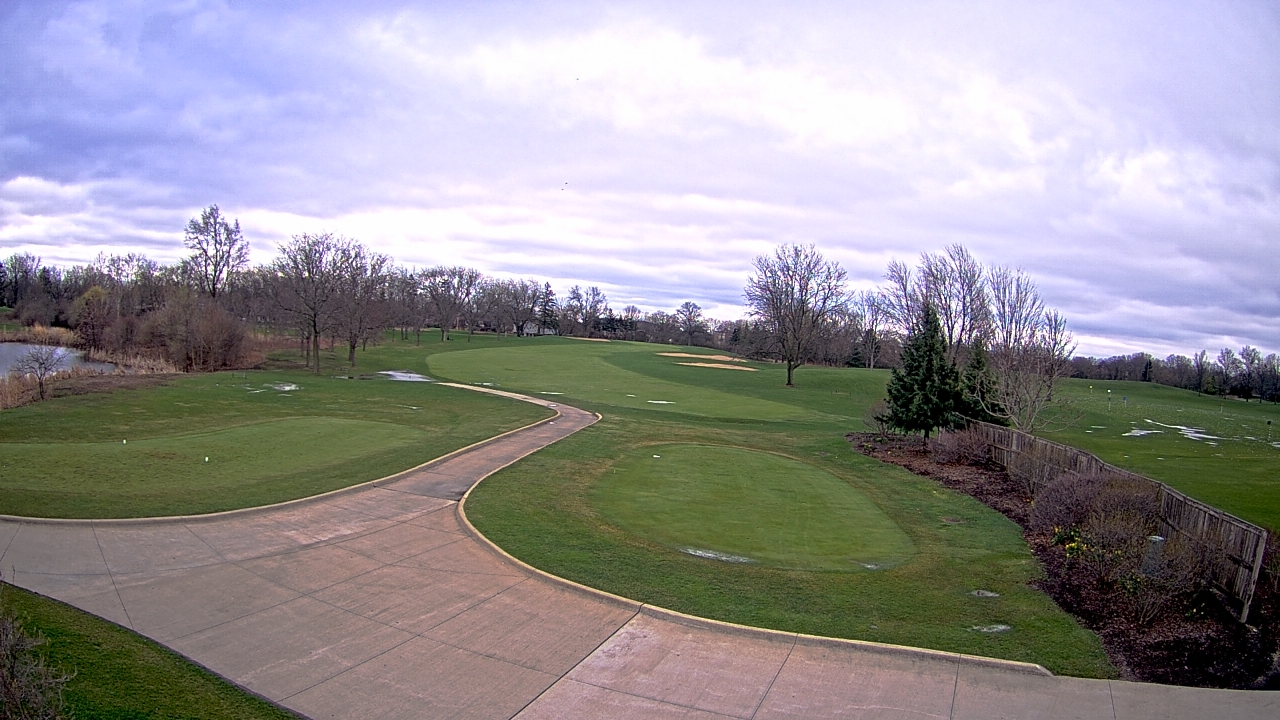 Thumbnail for current weather camera view from Village Links of Glen Ellyn in Glen Ellyn, Illinois