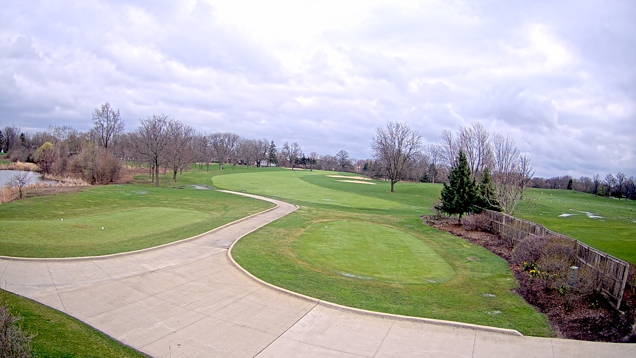 Thumbnail for current weather camera view from Village Links of Glen Ellyn in Glen Ellyn, Illinois