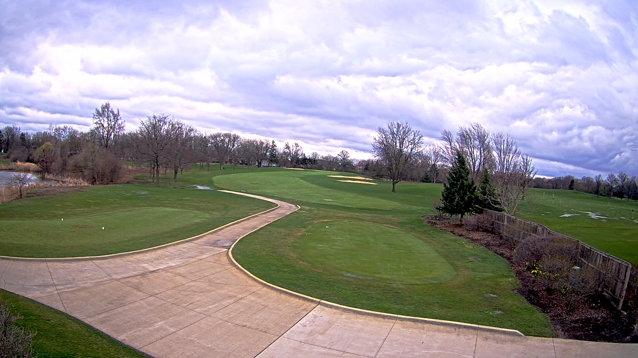 Thumbnail for current weather camera view from Village Links of Glen Ellyn in Glen Ellyn, Illinois