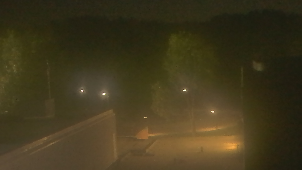 Thumbnail for current weather camera view from Dag Hammarskjold MS in Wallingford, Connecticut