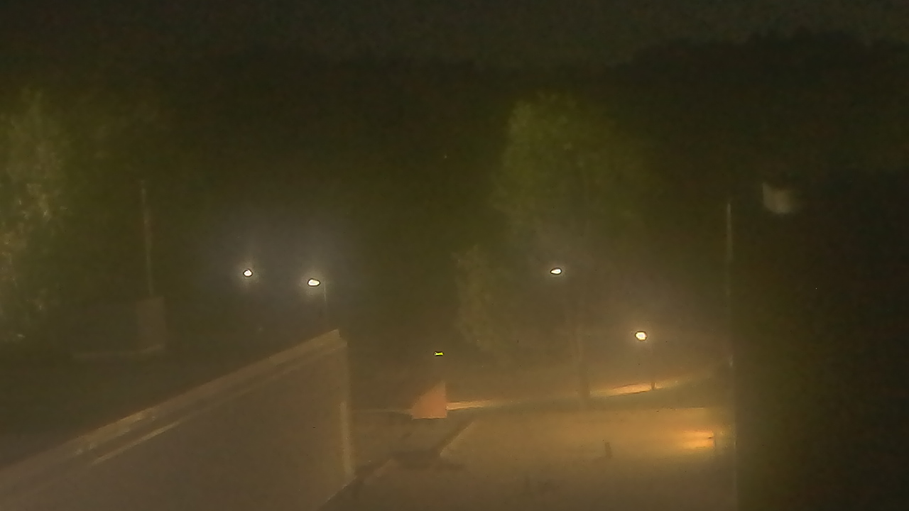 Thumbnail for current weather camera view from Dag Hammarskjold MS in Wallingford, Connecticut