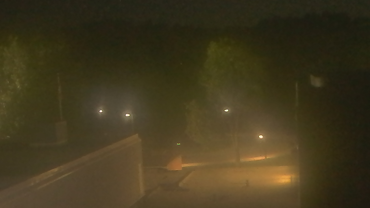 Thumbnail for current weather camera view from Dag Hammarskjold MS in Wallingford, Connecticut