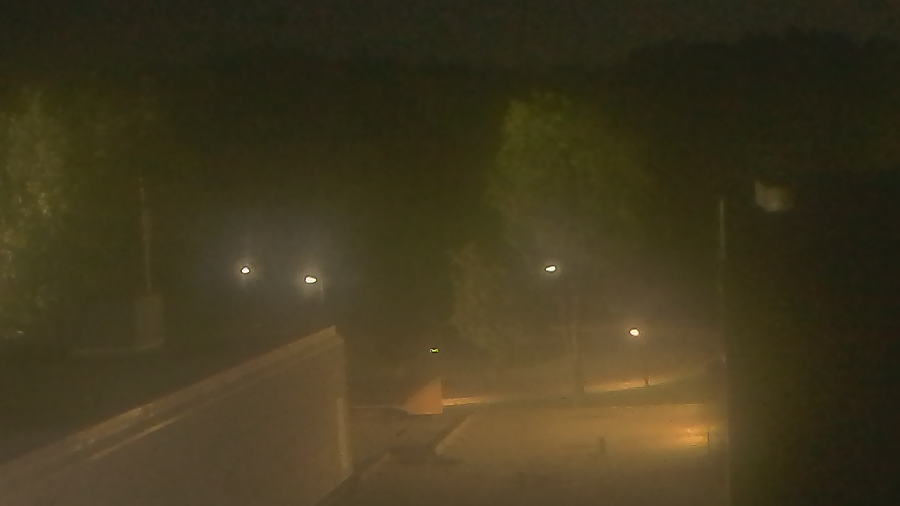 Thumbnail for current weather camera view from Dag Hammarskjold MS in Wallingford, Connecticut