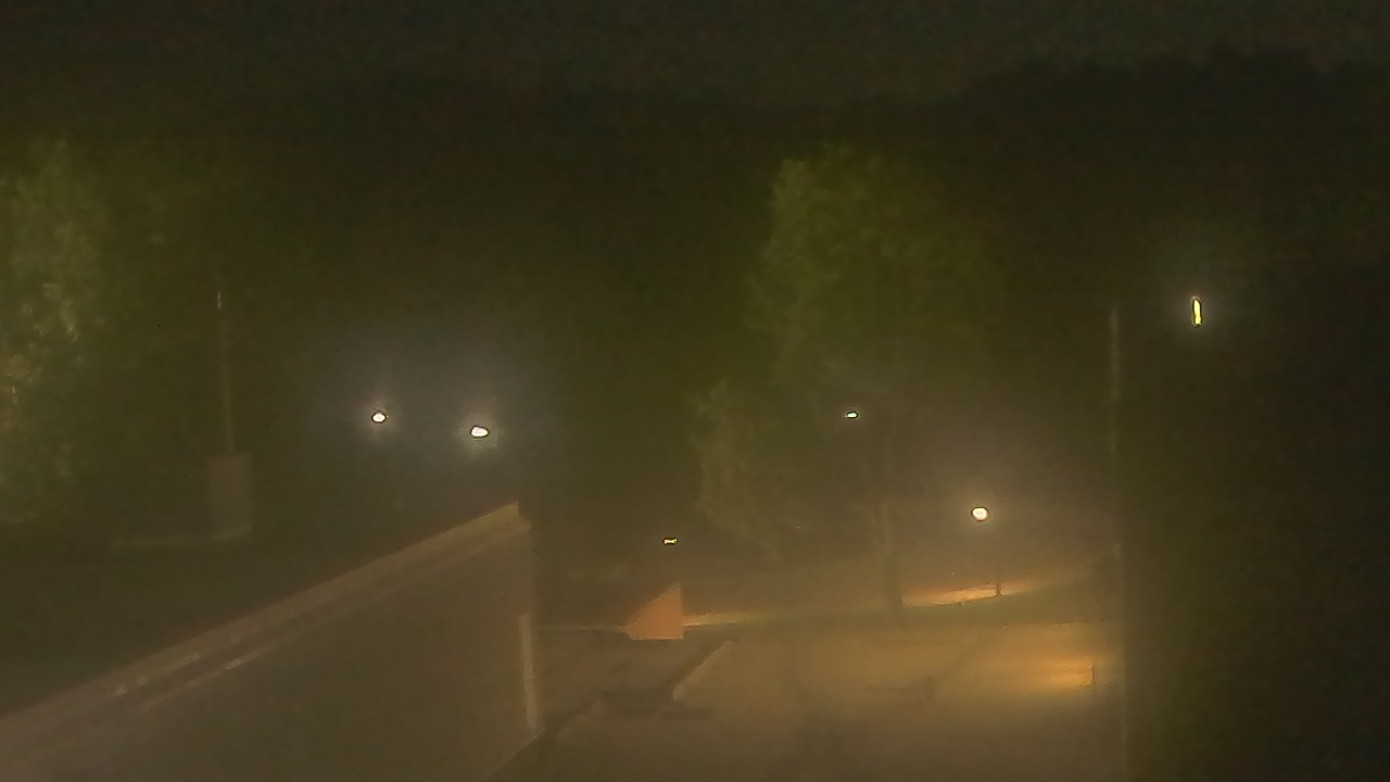 Thumbnail for current weather camera view from Dag Hammarskjold MS in Wallingford, Connecticut