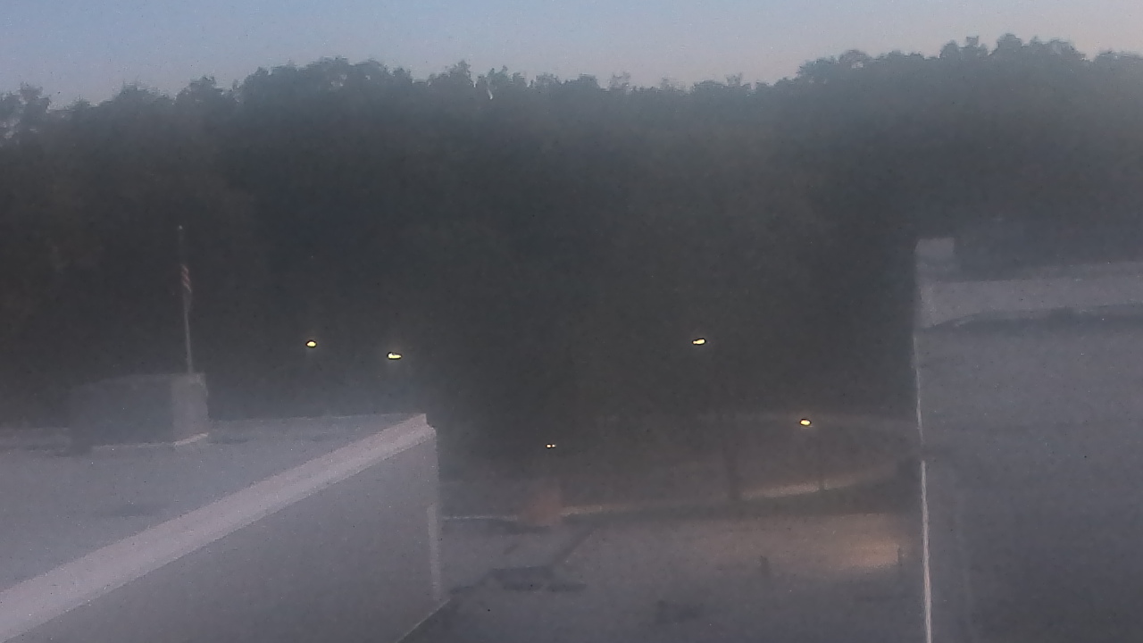 Thumbnail for current weather camera view from Dag Hammarskjold MS in Wallingford, Connecticut