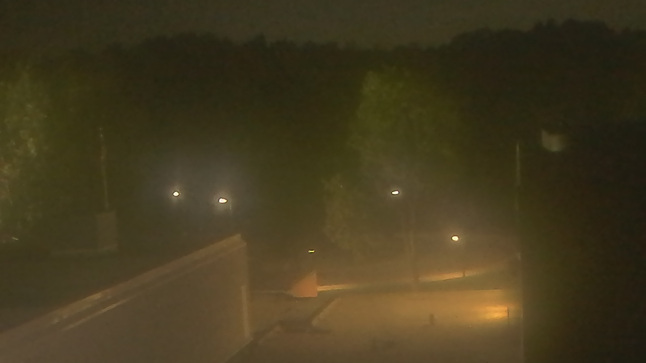 Thumbnail for current weather camera view from Dag Hammarskjold MS in Wallingford, Connecticut