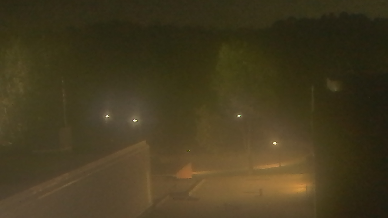 Thumbnail for current weather camera view from Dag Hammarskjold MS in Wallingford, Connecticut