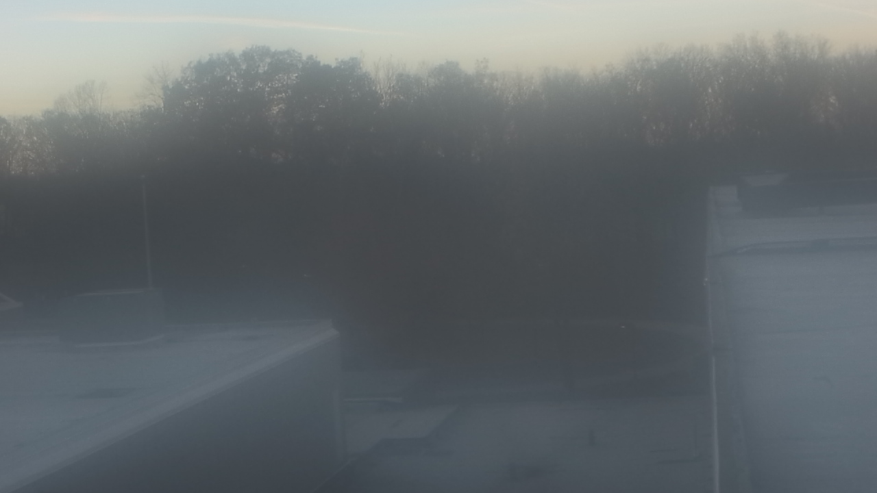 Thumbnail for current weather camera view from Dag Hammarskjold MS in Wallingford, Connecticut