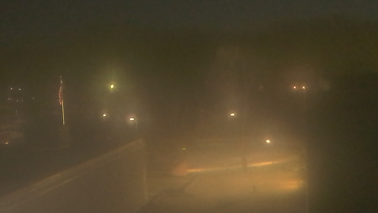 Thumbnail for current weather camera view from Dag Hammarskjold MS in Wallingford, Connecticut