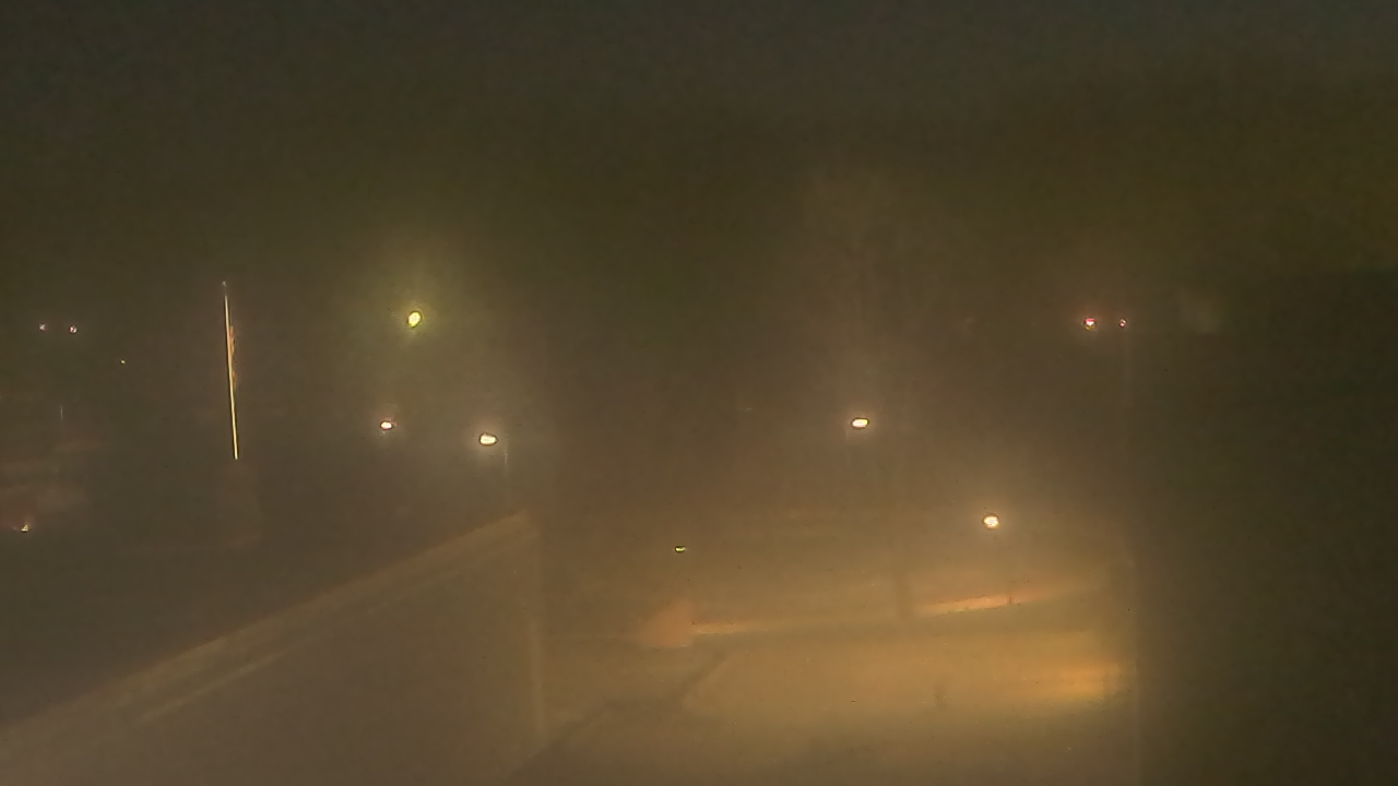 Thumbnail for current weather camera view from Dag Hammarskjold MS in Wallingford, Connecticut