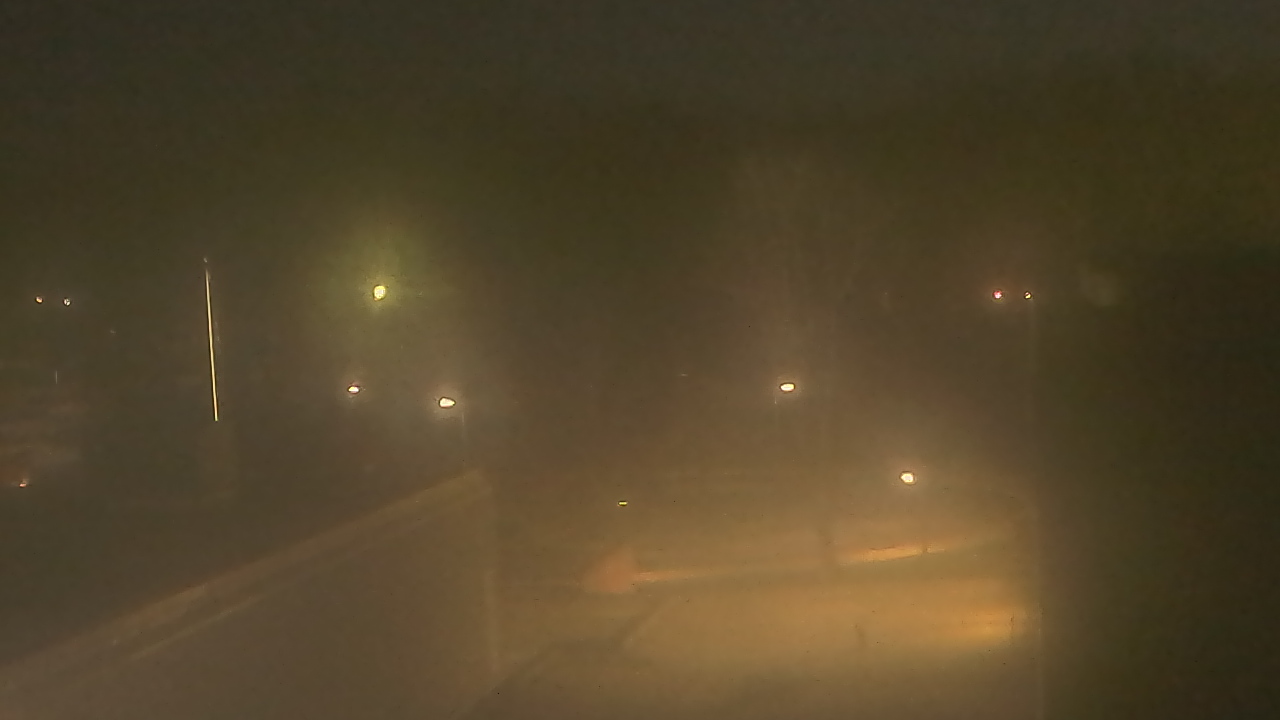 Thumbnail for current weather camera view from Dag Hammarskjold MS in Wallingford, Connecticut