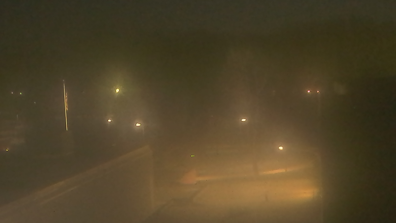 Thumbnail for current weather camera view from Dag Hammarskjold MS in Wallingford, Connecticut