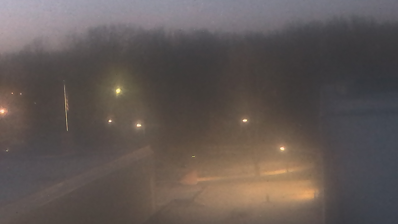 Thumbnail for current weather camera view from Dag Hammarskjold MS in Wallingford, Connecticut